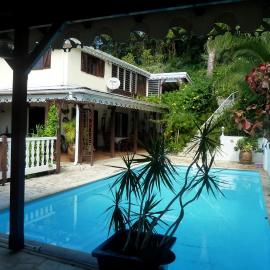 Les Hauts de Terrasson, hotel u gradu 'Les Abymes'