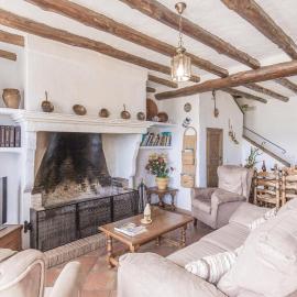 Gorgeous Home In Zahara De La Sierra, hotel in Zahara de la Sierra