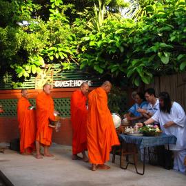 P.Y. Guest House, hotel in Kanchanaburi City