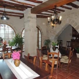 Las Bodegas Del Gilo, хотел в Valdealgorfa