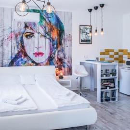 Jázmin Apartman, хотел в Мако