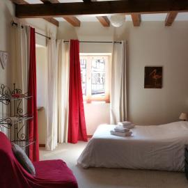 Chambres touristiques La Cour Des Hôtes, Hotel in Obernai