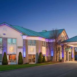 Days Inn by Wyndham Montmagny – hotel w mieście Montmagny