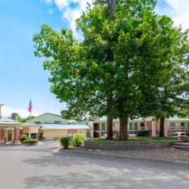Super 8 by Wyndham Eureka Springs, hotell sihtkohas Eureka Springs