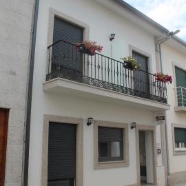 Residencial Kuarenta&Um, Hotel in Barcelos