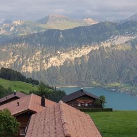 App. Seeblick Top of Interlaken, hotel em Beatenberg