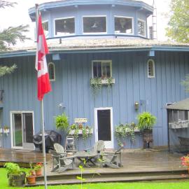 Stouffermill Bed & Breakfast, hotel v destinaci Algonquin Highlands