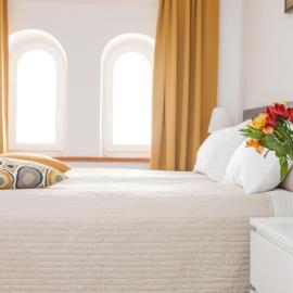 Apple Inn, hotel in Warsaw