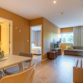 Spot Family Apartments, hotel i Porto