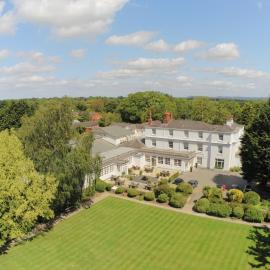 Rowton Hall Hotel and Spa, hotel di Chester