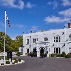 WorldHotels Distinctive Woughton House Hotel, ξενοδοχείο σε Milton Keynes