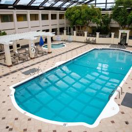 Best Western Plus Milwaukee Airport Hotel & Conference Center，密爾沃基的飯店