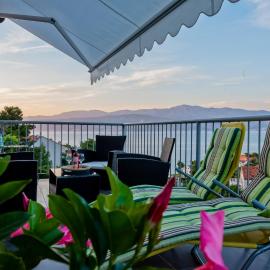 Lozna Residence, hotel en Postira