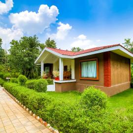 Lemon Tree Wildlife Resort, Bandhavgarh, hotel em Tāla