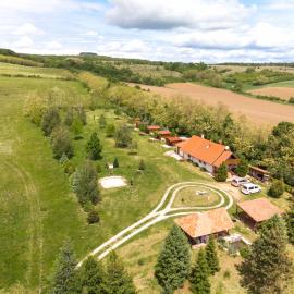 Napfény Camping, hotel in Taliándörögd