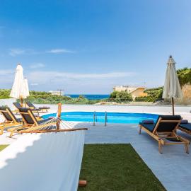 Nikiforos Villa, Private Pool & BBQ, SeaViews, By ThinkVilla
