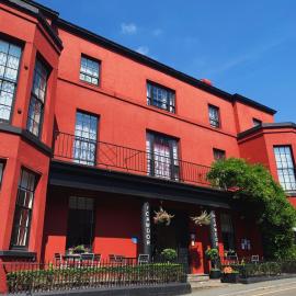 The Cawdor, hotel sa Llandeilo