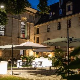 Hôtel De Bourbon - Mercure Bourges Centre, hotel v mestu Bourges
