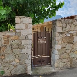 Casa Petra, hotel in Corte