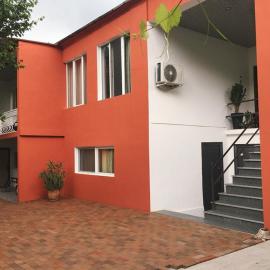 Khvamli 2002: Tsʼageri şehrinde bir otel
