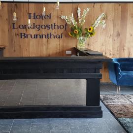 Hotel Brunnthal, hotel en Brunnthal