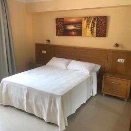 hotel la Ribera, hotel em Santianes
