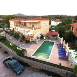 Palaiologou Panorama Apartments, hotel in Mantamádos