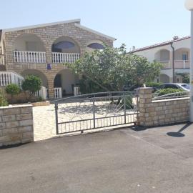 Apartman Tunja, Hotel in Vir
