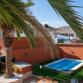 Hospedium Hotel El Nido de Alcudia Suites, хотел в Almodóvar del Campo