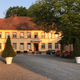 Elegantes Gästeapartment Verano in Schloß und Hofgut Langenzell