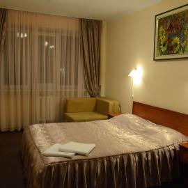 Burger Plus Inn, hotel in Lviv