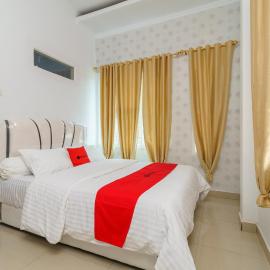 RedDoorz Syariah near Simpang Sekip Palembang, hotel in Palembang