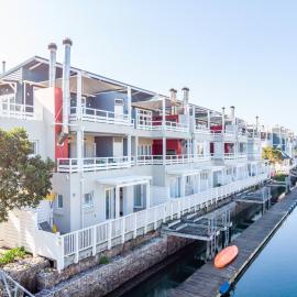 Trendy Get-Away On The Canals, Thesen Islands