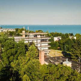 Hotel Holiday Csopak, hotel u gradu 'Csopak'