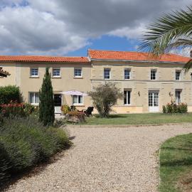Domaine des Tilleuls, hotell i Marcillac