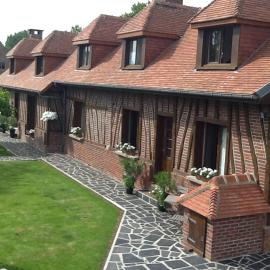 Les Chambres de Paule, hotelli kohteessa Thieulloy-lʼAbbaye