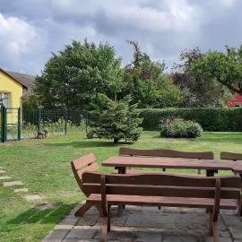 Ferienwohnung Smillenzweg mit Garten, hotelli kohteessa Lohme