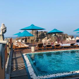 Thaproban Pavilion Resort and Spa, отель в Унаватуне
