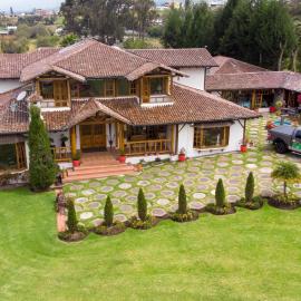 Casa d'Campo Tababela Hotel Boutique, hotel en Tababela