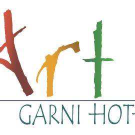 Art Garni Hotel، فندق في كانجيزا