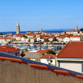 Apartments Maričić Banjol, hotel en Rab