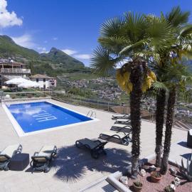 Hotel Deva, hotelli kohteessa Riva del Garda