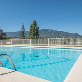 Studio moderne,parking,piscine,tennis,terrasse.
