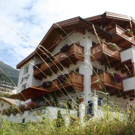Hotel Berghof, hotel en Nauders