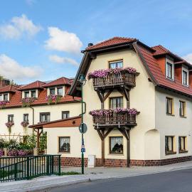 Pension Zur Grünen Eiche, hotel en Kaulsdorf