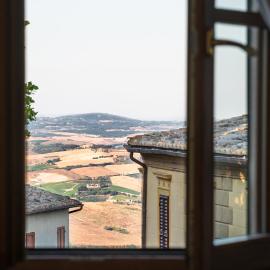 Albergo Giardino，蒙塔爾奇諾的飯店