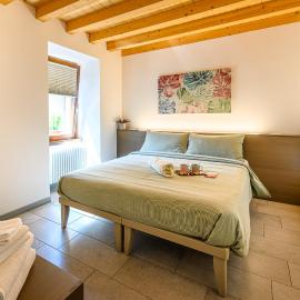 Old Town Apartments, hotel en Tirano