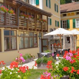 Hotel al Dòs - Breakfast & Private SPA, hotel a Trento