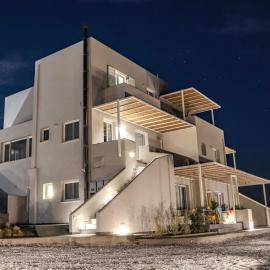 Pharos Apartments, hotel di Gavrion