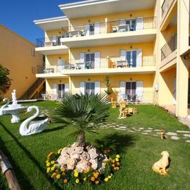 Alexios Apartments, hotel em Perdika
